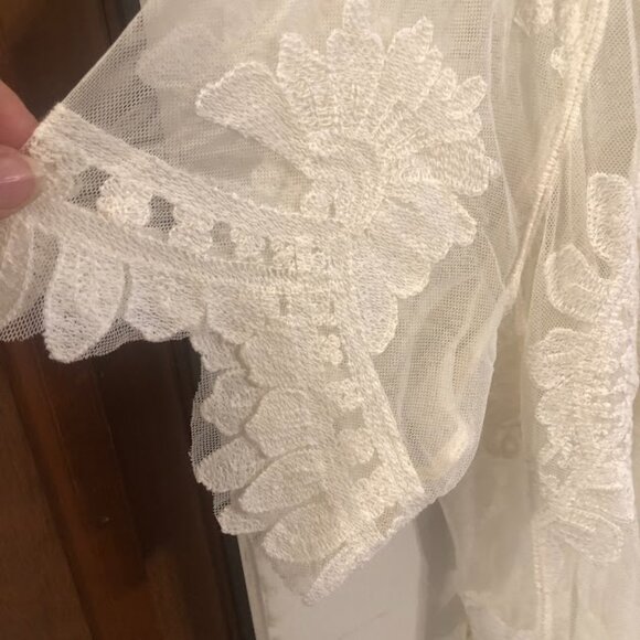 Sheer Lace Kimono by Maurices - Size 2 - Picture 4 of 10